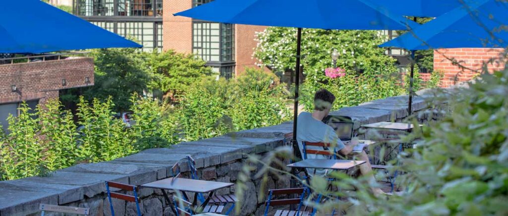 Canal Street outdoor tables